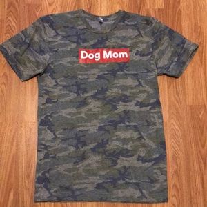 Small camo dog mom t-shirt